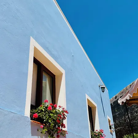 לינה וארוחת בוקר Casa Regina Tenerife 3*